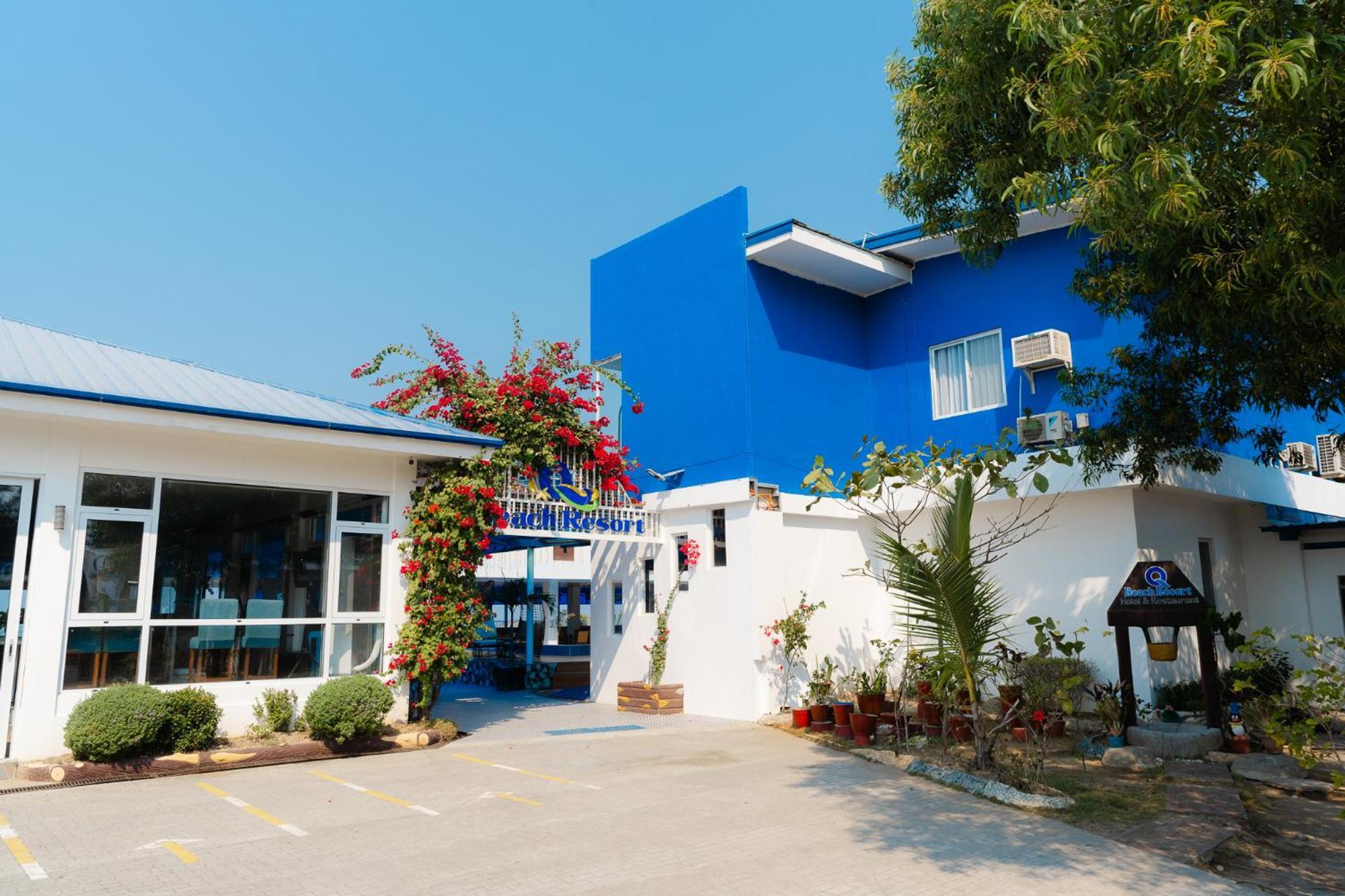 Q Beach Resort Cabangan Exterior foto